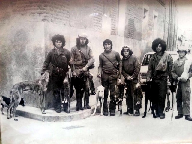 Foto de galgueros en Mayorga
