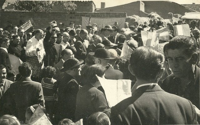 Foto de Mayorga, gente antes de ir a la Virgen del Camino, Concilio Vaticano II