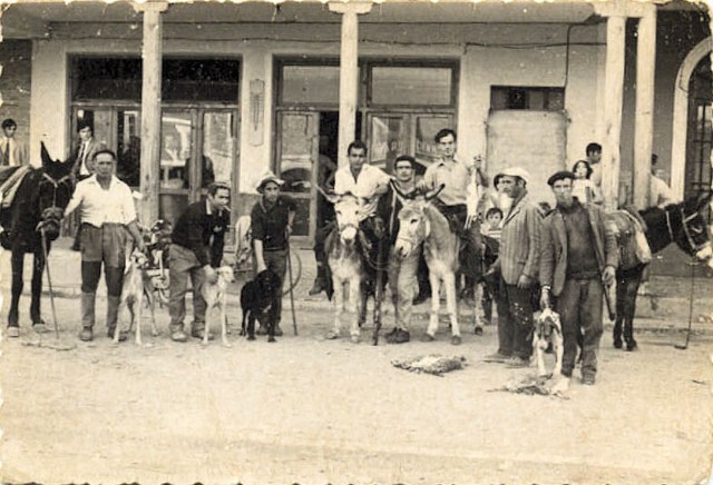 Foto de cazadores en Mayorga 1973