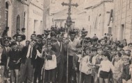 Foto de grupo en la procesión de la Semana Santa de Mayorga