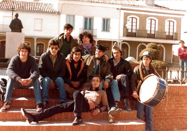 Foto del día de la Talla de los quintos de 1982 en Mayorga