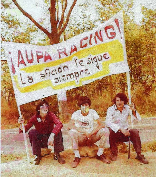 Aficionados del Racing de Mayorga animando a su equipo