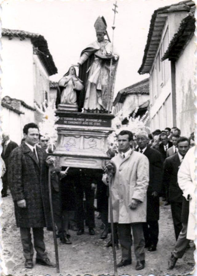 Foto de la procesión de Santo Toribio de Mayorga
