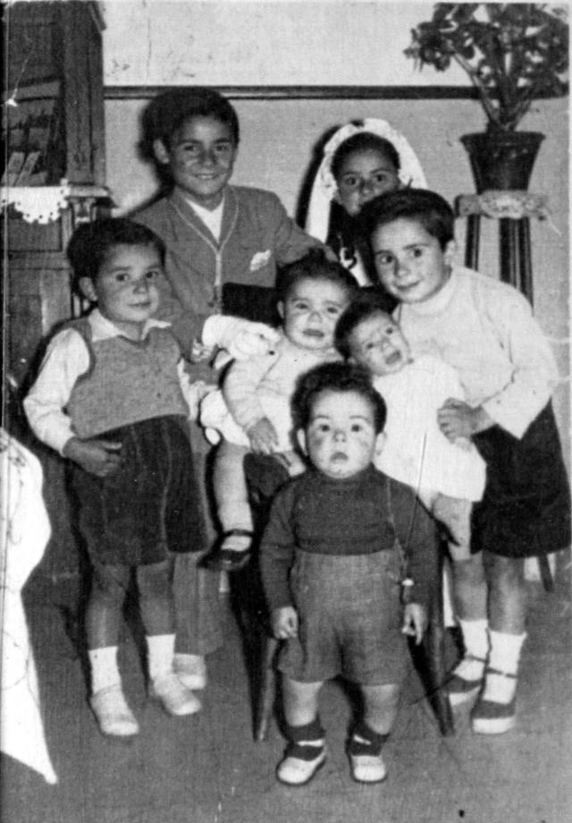 Foto de los hermanos Trigueros Rodriguez en 1958