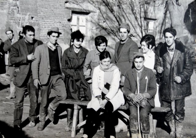 Foto de los quintos de 1968 en Mayorga