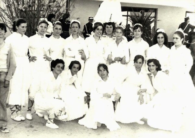 Foto del Baile de Cintas en Mayorga en 1975