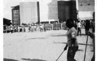 Foto de la plaza de Mayorga en fiestas 1974