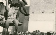 Torero bebiendo de la bota en Mayorga 1970