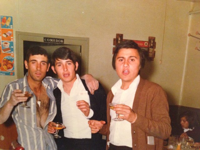 Amigos en Mayorga Bar Borona 1986