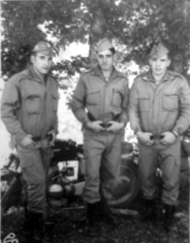 Foto de militares de Mayorga