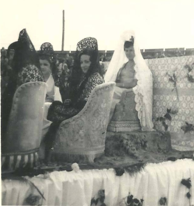 Foto de las Festeras de las fiestas de Mayorga