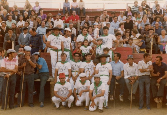 Foto de la peña la chispa de Mayorga 1980