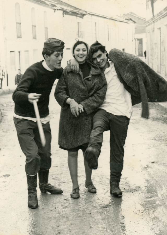 Quintos en una calle de Mayorga 1966