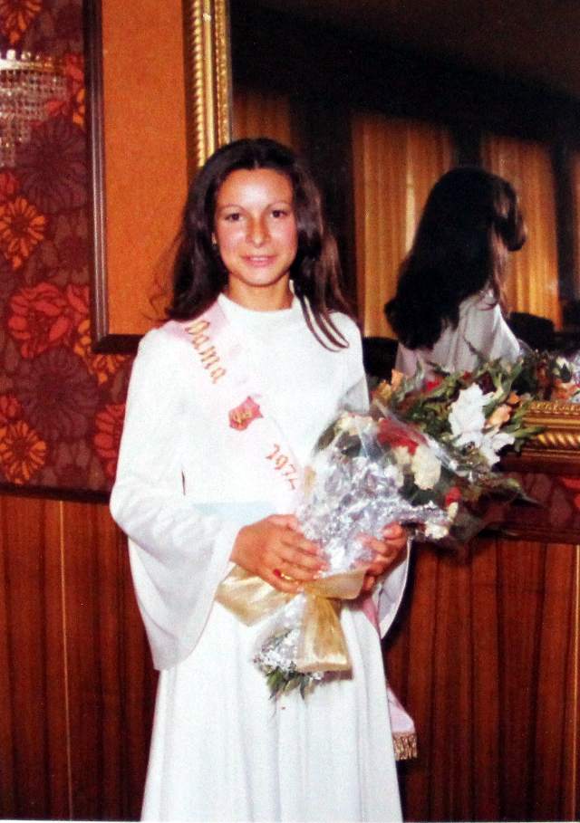 Consuelo Trigueros dama fiestas Mayorga 1974