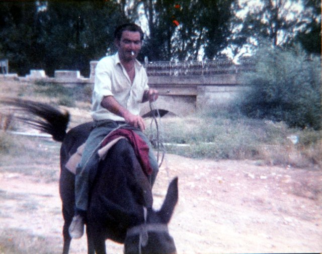 Retrato de Toribio Redondo de camino a la huerta