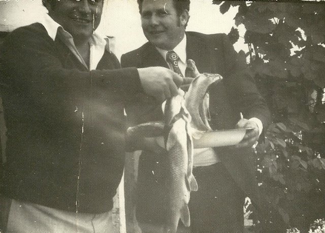 Francisco y Jose con peces Mayorga