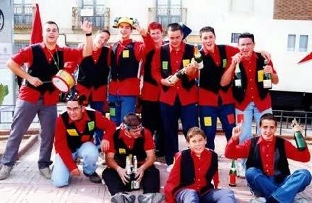Foto de las fiestas de Mayorga. Peña La Estampida 2001 Mayorga