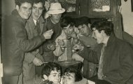 Comiendo sopas de ajo en Navidad Mayorga 1969