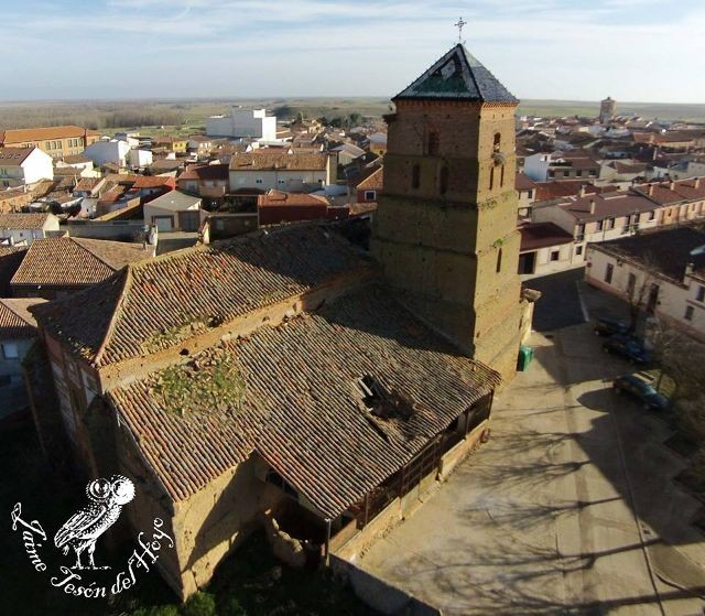 Foto aérea Iglesia Santa Maria del Mercado Mayorga 2014