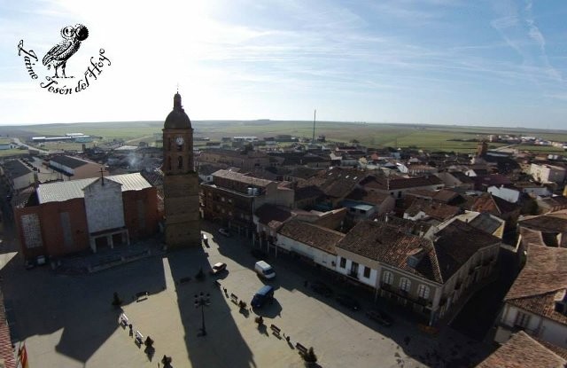 Vista aérea de la Plaza España de mayorga 2014
