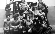Jóvenes en las fiestas de Mayorga 1978
