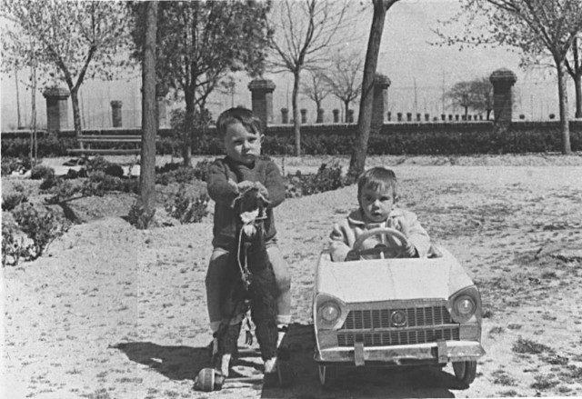 Manuel Daniel y Gabriel García Calderón en el Mirador de Mayorga 1963